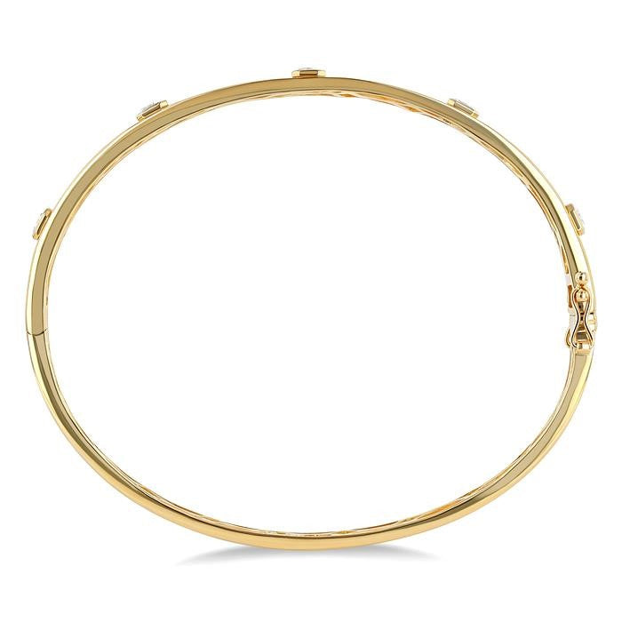 1 1/2 Ctw Bezel Set Emerald Cut Diamond Bangle in 14K Yellow Gold