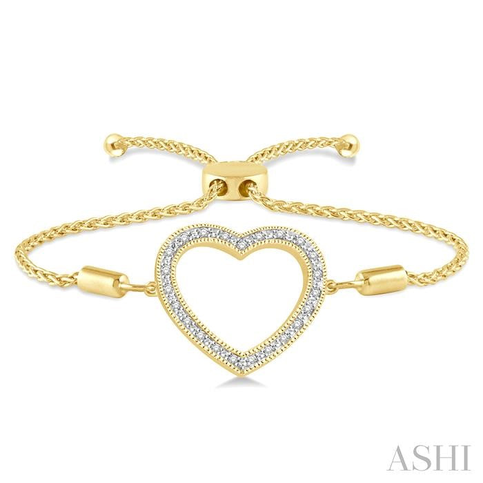 1/10 Ctw Heart Charm Round Cut Diamond Lariat Bracelet in Yellow Gold Vermeil
