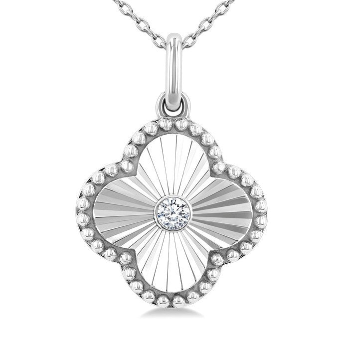 1/20 Ctw Clover Fluted Medallion Round Cut Diamond Pirouette Pendant With Chain in Sterling Silver