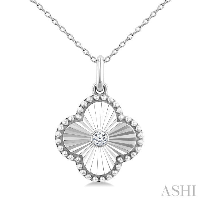 1/20 Ctw Clover Fluted Medallion Round Cut Diamond Pirouette Pendant With Chain in Sterling Silver