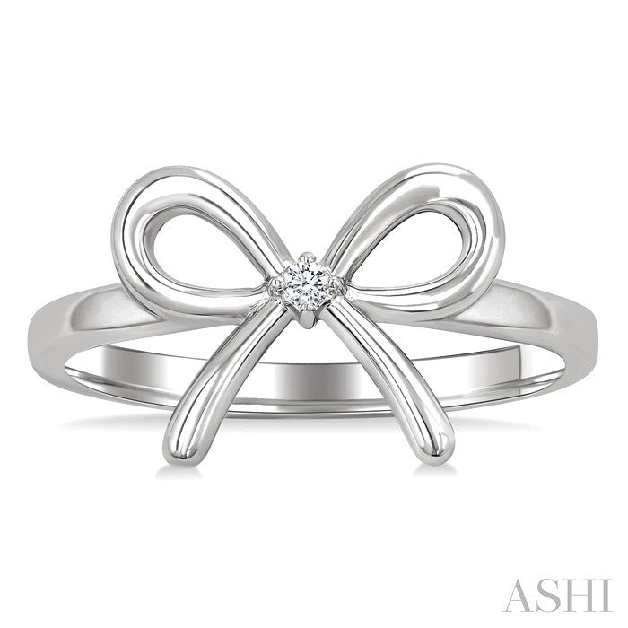 1/50 Ctw Bow Tie Round Cut Diamond Fashion Ring in Sterling Silver