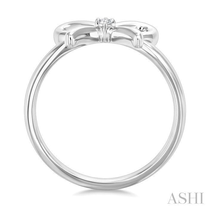 1/50 Ctw Bow Tie Round Cut Diamond Fashion Ring in Sterling Silver