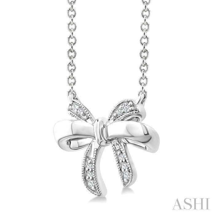 1/20 Ctw Bow Round Cut Diamond Fashion Pendant With Chain in Sterling Silver