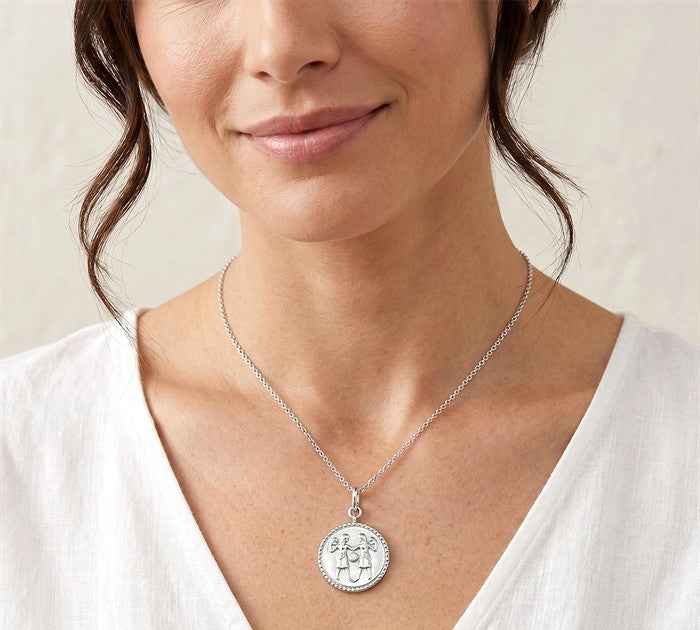 1/50 Ctw Round Cut Diamond Gemini Zodiac Medallion Pendant With Chain in Sterling Silver
