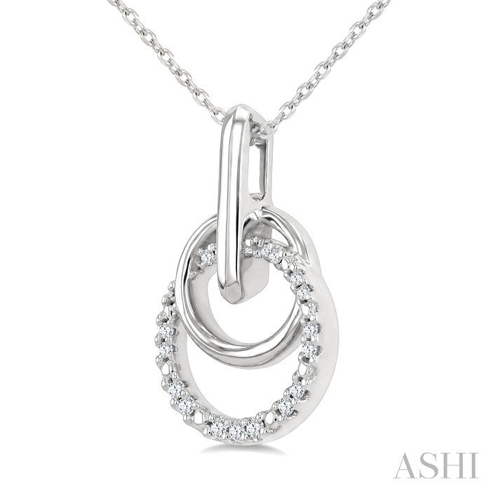1/10 Ctw Round Cut Diamond Drop Fashion Pendant With Chain in Sterling Silver