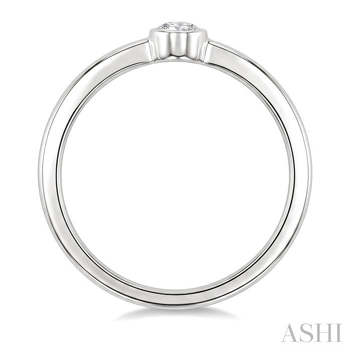 1/50 Ctw Bezel Set Round Cut Diamond Fashion Ring in Sterling Silver
