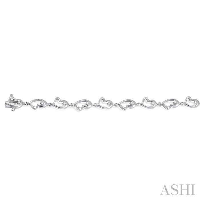 1/20 Ctw Heart Shape Round Cut Diamond Bracelet in Sterling Silver