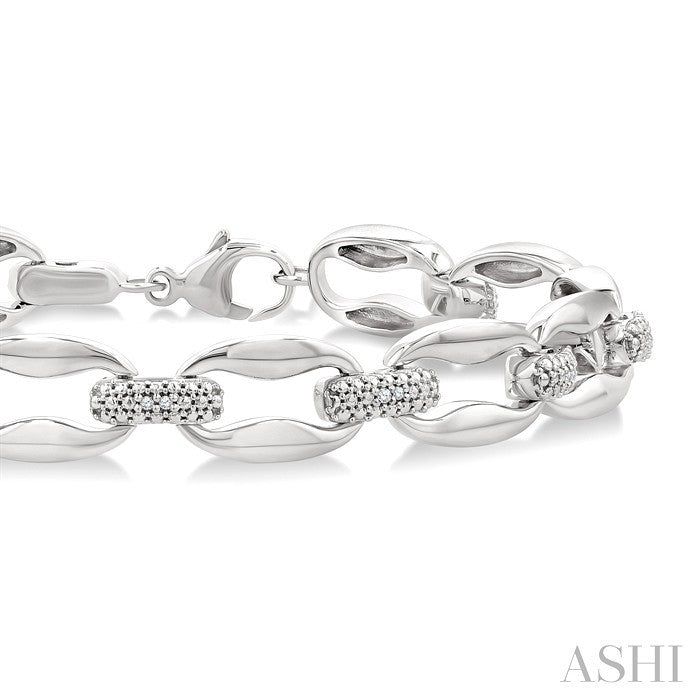 1/10 Ctw Oval Shape D-Link Round Cut Diamond Bracelet in Sterling Silver