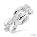 1/20 Ctw Round Cut Diamond Oval Shape D-Link Bold Fashion Ring in Sterling Silver