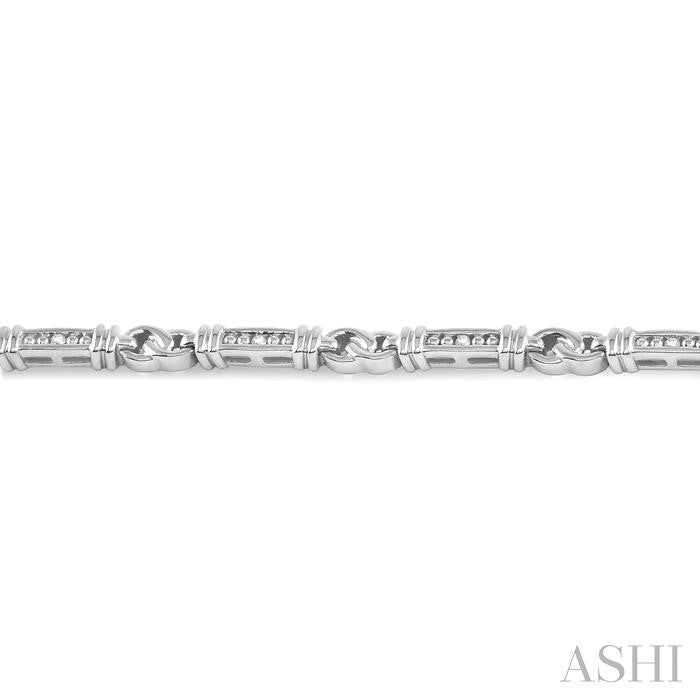1/10 Ctw Knot Shape Round Cut Diamond Link Bracelet in Sterling Silver