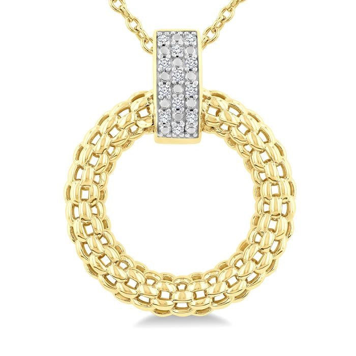 1/8 Ctw Cable Chain Inspired Bold Weave Circle Round Cut Diamond Pendant With Chain in Yellow Gold Vermeil