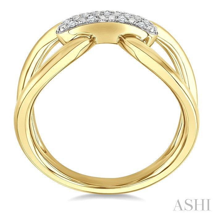 1/10 Ctw Accent Round Cut Diamond Bold Fashion Ring in Yellow Gold Vermeil