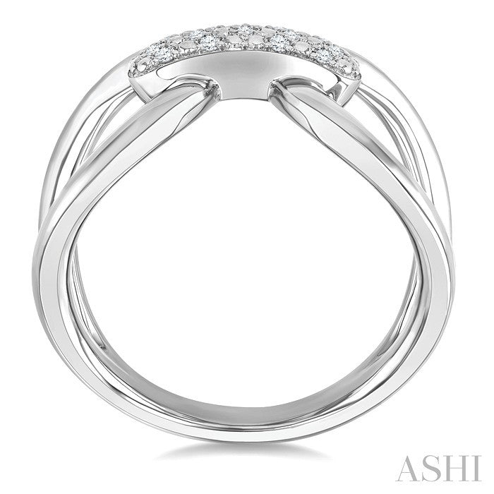 1/10 Ctw Accent Round Cut Diamond Bold Fashion Ring in Sterling Silver