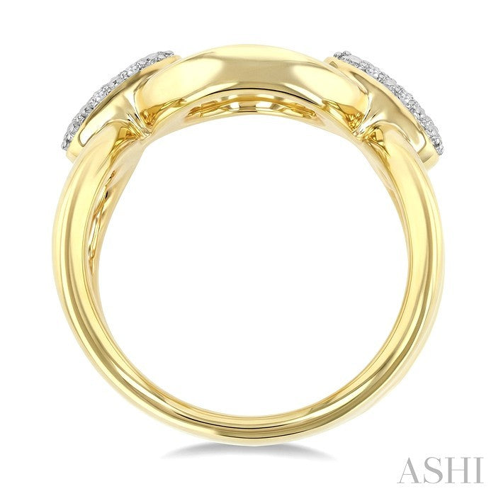 1/10 Ctw Bold Oval & Pear Link Round Cut Diamond Fashion Ring in Yellow Gold Vermeil