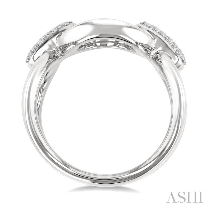 1/10 Ctw Oval Shape Bar Accent Round Cut Diamond Bold Fashion Ring in Sterling Silver