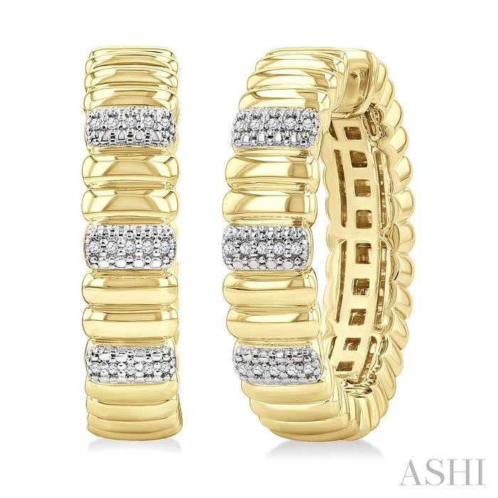 1/10 Ctw Bold Ribbed Round Cut Diamond Pirouette Fashion Hoop Earrings in Yellow Gold Vermeil