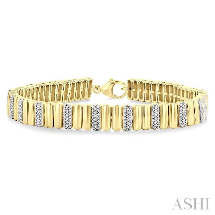 1/6 Ctw Bold Ribbed Round Cut Diamond Pirouette Fashion Bracelet in Yellow Gold Vermeil