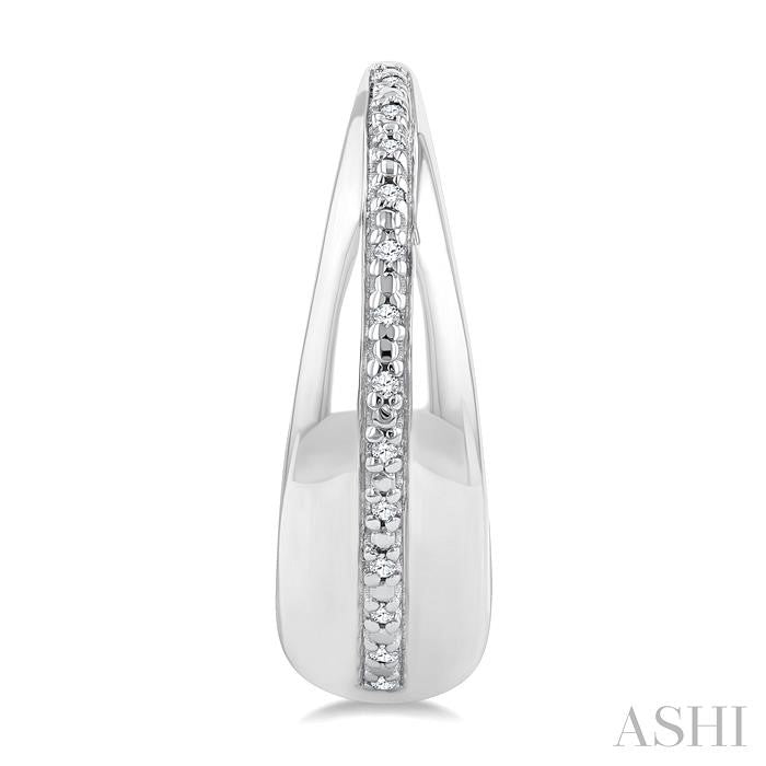 1/10 Ctw Bold Wide Round Cut Diamond Hoop Earrings in Sterling Silver