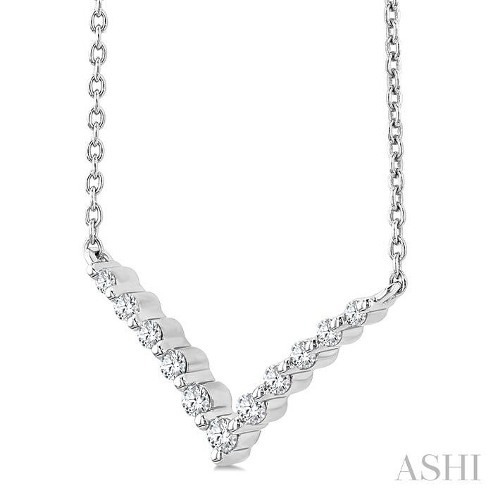 1/8 Ctw Petite Chevron Round Cut Diamond Pendant With Chain in Sterling Silver