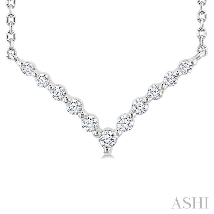 1/8 Ctw Petite Chevron Round Cut Diamond Pendant With Chain in Sterling Silver
