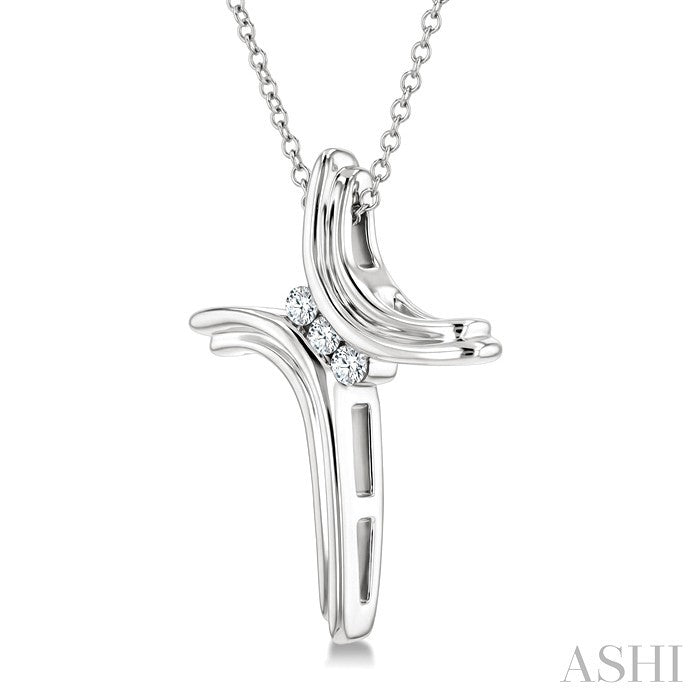1/10 Ctw Round Cut Diamond Cross Pendant in Sterling Silver with Chain