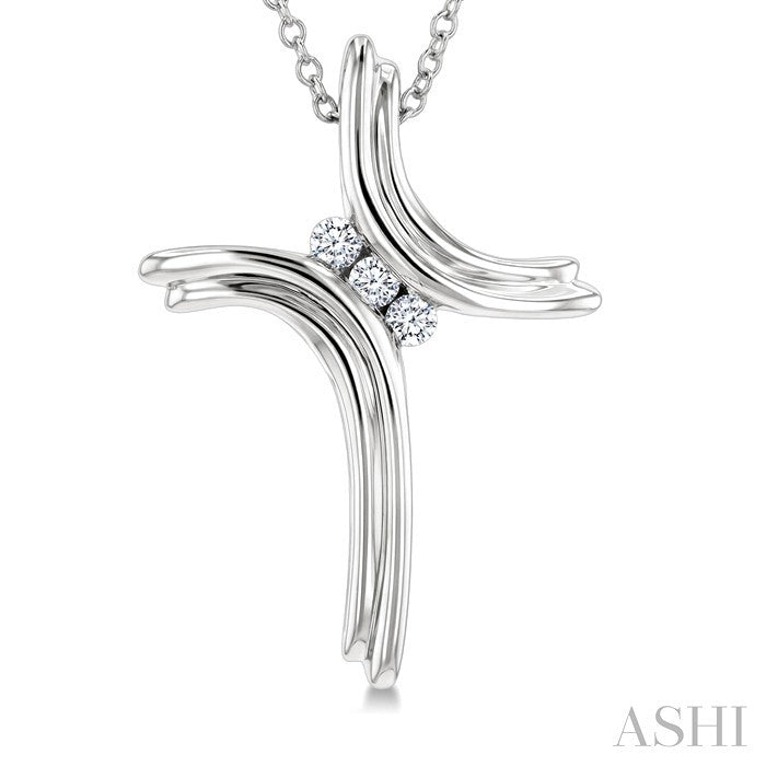 1/10 Ctw Round Cut Diamond Cross Pendant in Sterling Silver with Chain