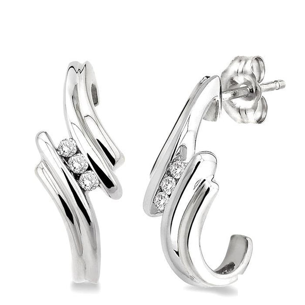 1/10 Ctw Round Cut Diamond Earrings in Sterling Silver