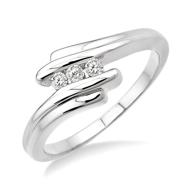 1/10 Ctw Round Cut Diamond Ring in Sterling Silver