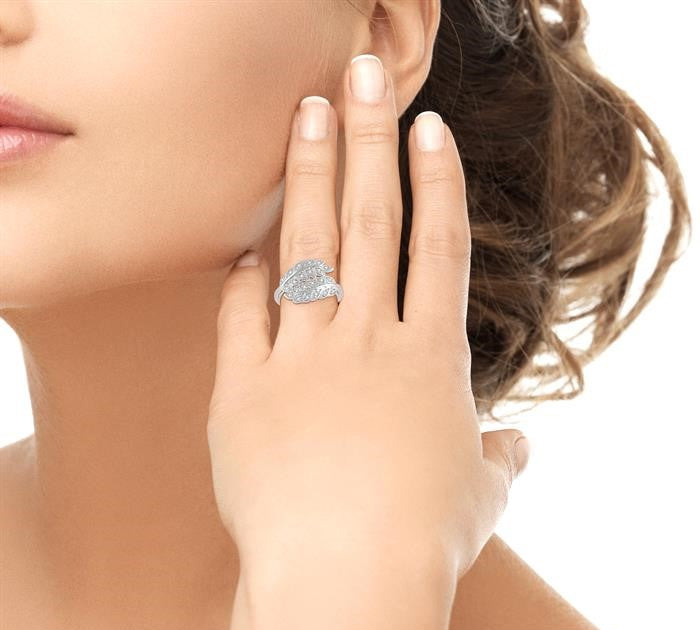 1/10 Ctw Round Cut Diamond Leaf Ring in Sterling Silver