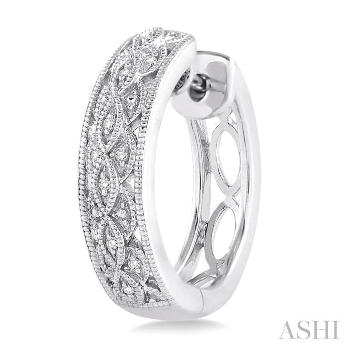 1/10 Ctw Round Cut Diamond Vintage Earrings in Sterling Silver