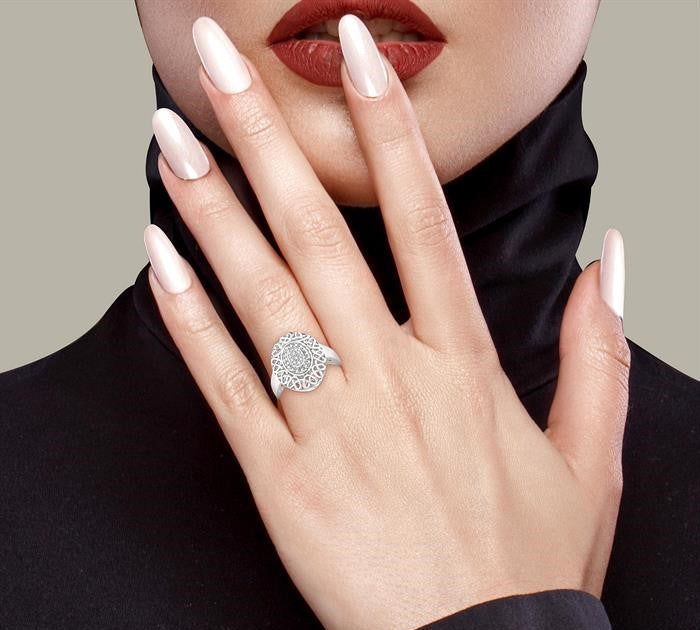 1/20 Ctw Round Cut Diamond Fashion Ring in Sterling Silver