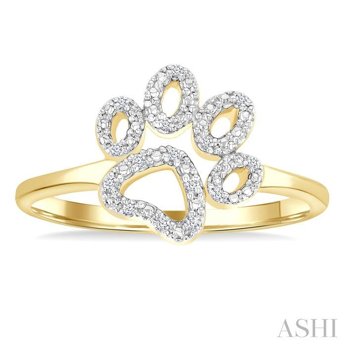 1/20 Ctw Dog Paw Round Cut Diamond Ring in Yellow Gold Vermeil
