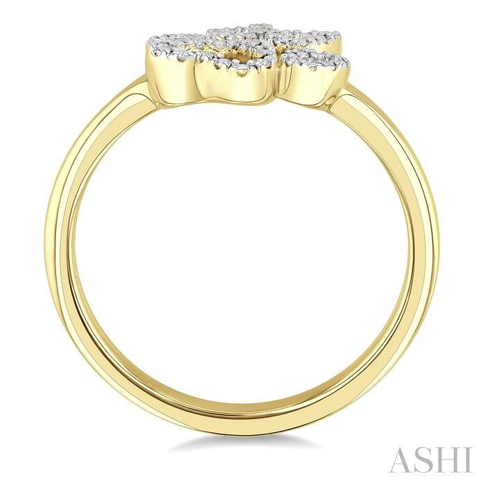1/20 Ctw Dog Paw Round Cut Diamond Ring in Yellow Gold Vermeil