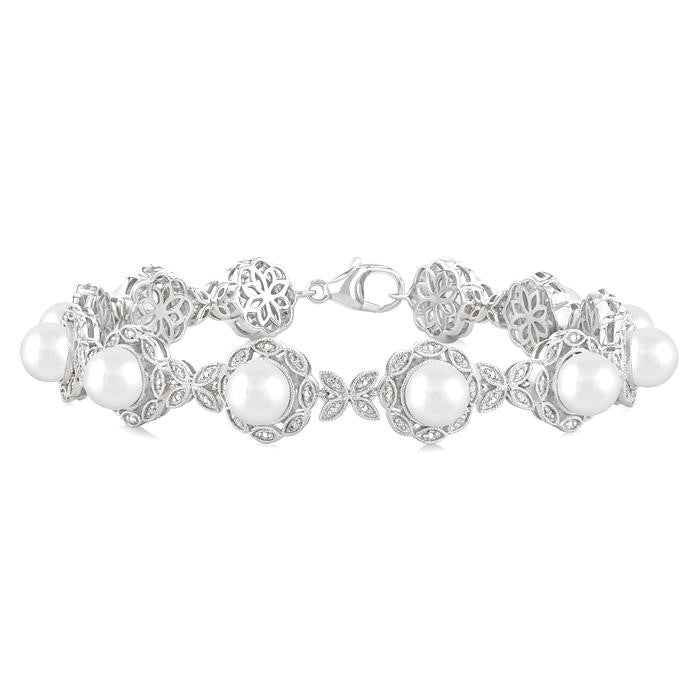 6 MM Cultured Pearl and 1/6 Ctw Round Cut Diamond Bracelet in Sterling Silver