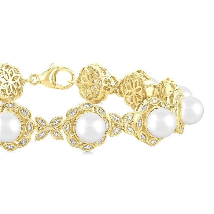 6 MM Cultured Pearl and 1/6 Ctw Round Cut Diamond Bracelet in Yellow Gold Vermeil