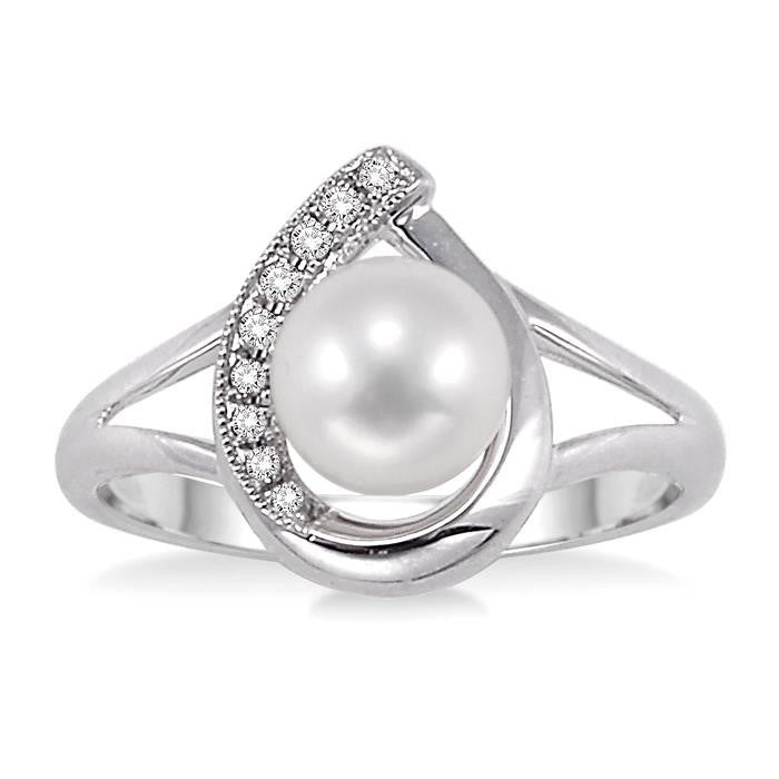 6.5 MM Cultured Pearl and 1/20 Ctw Round Cut Diamond Ring in Sterling Silver