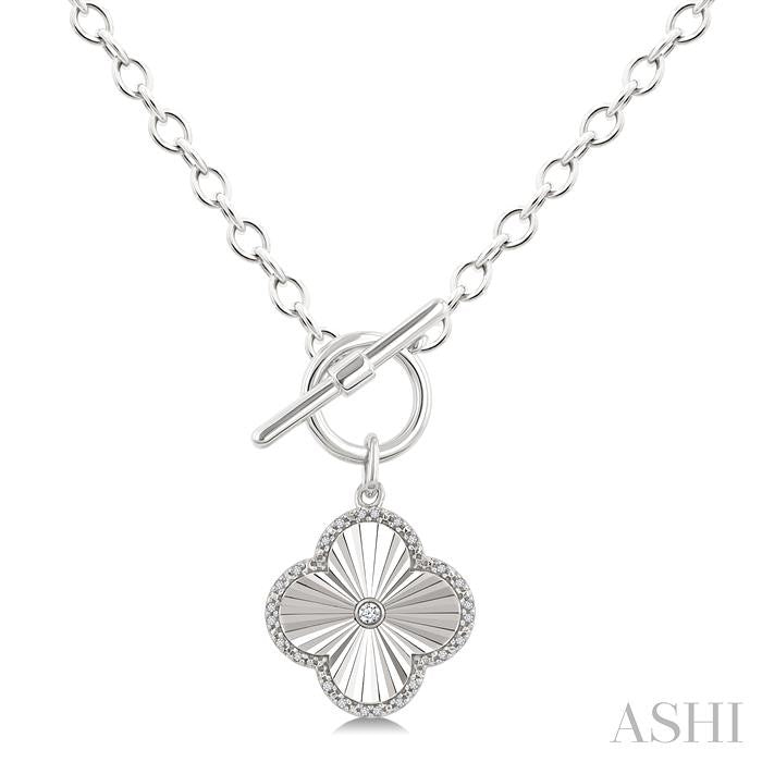 1/10 Ctw Clover Fluted Toggle Round Cut Diamond Pirouette Fashion Necklace in Sterling Silver