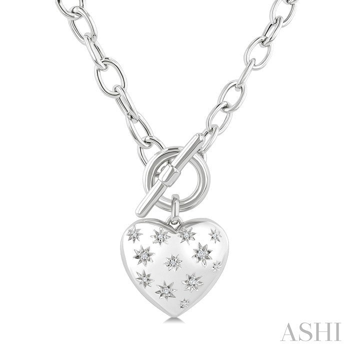 1/10 Ctw Round Cut Diamond Mosaic Heart Charm Toggle Necklace in Sterling Silver