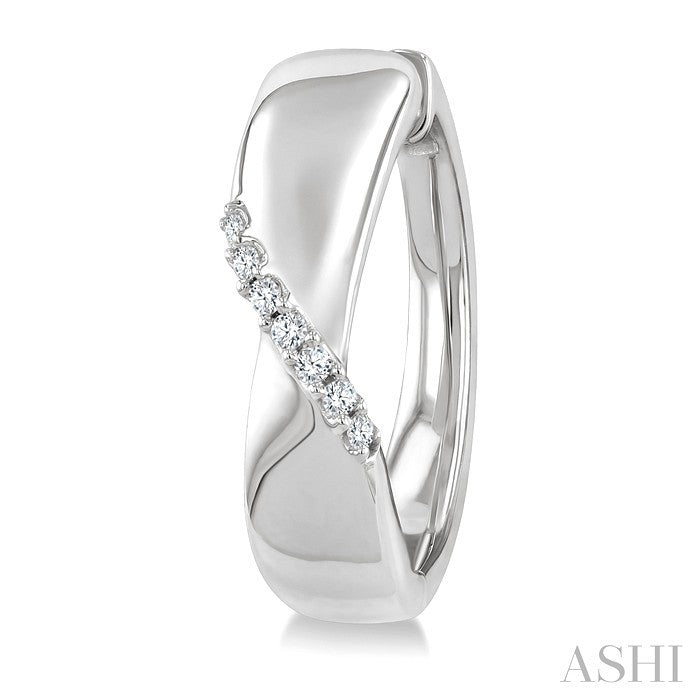1/6 Ctw Round Cut Diamond Hoop Earrings in Sterling Silver
