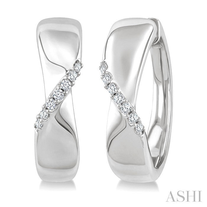 1/6 Ctw Round Cut Diamond Hoop Earrings in Sterling Silver