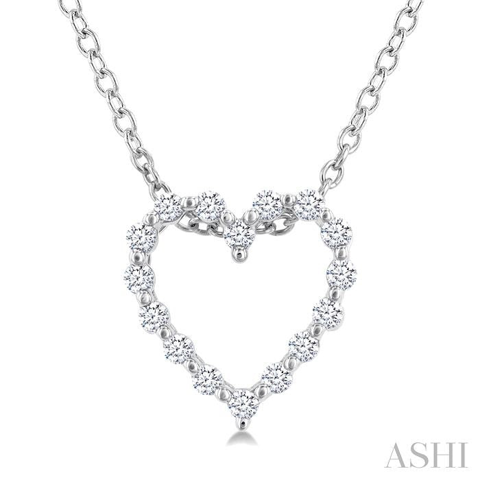 1/10 Ctw Heart Shape Round Cut Diamond Pendant With Chain in Sterling Silver
