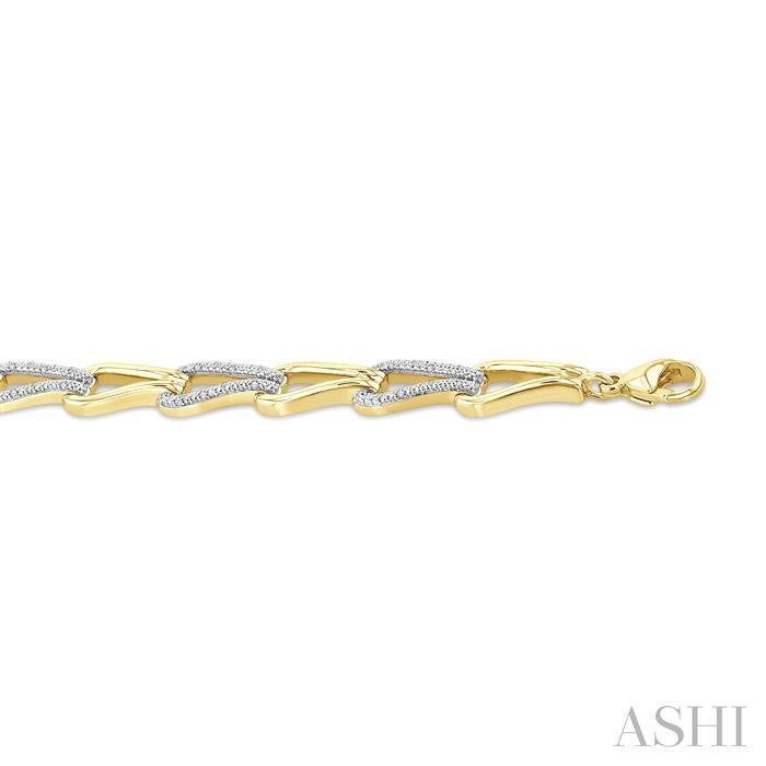 1/6 Ctw Round Cut Diamond Bold Knot Link Fashion Bracelet in Yellow Gold Vermeil