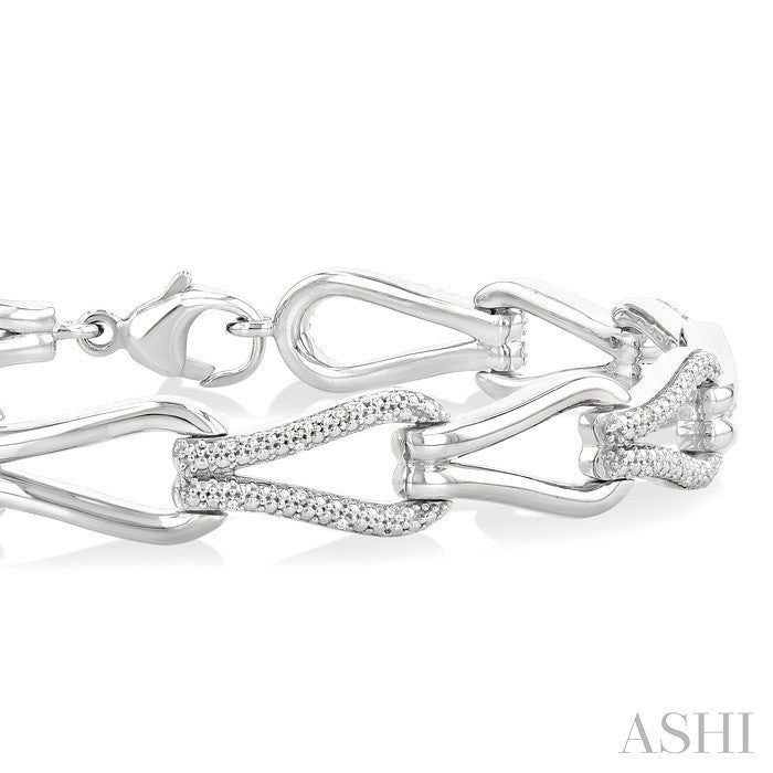 1/6 Ctw Round Cut Diamond Bold Knot Link Fashion Bracelet in Sterling Silver