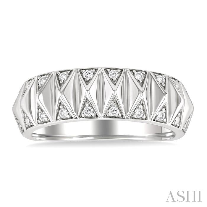 1/10 Ctw Round Cut Diamond Bold Fashion Band in Sterling Silver