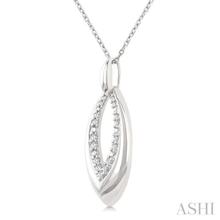 1/10 Ctw Marquise Shape Inner Link Round Cut Diamond Pendant With Chain in Sterling Silver