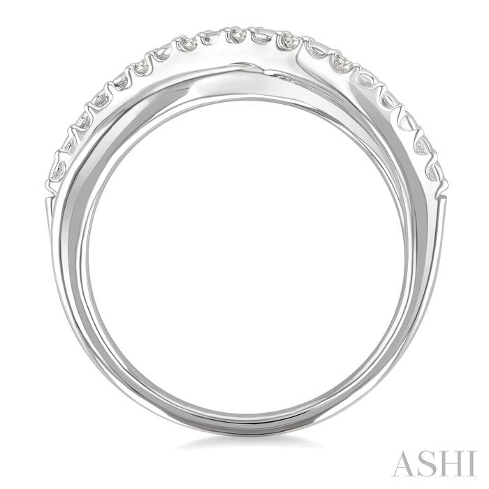 1/20 Ctw Split Criss Cross Round Cut Diamond Fashion Ring in Sterling Silver