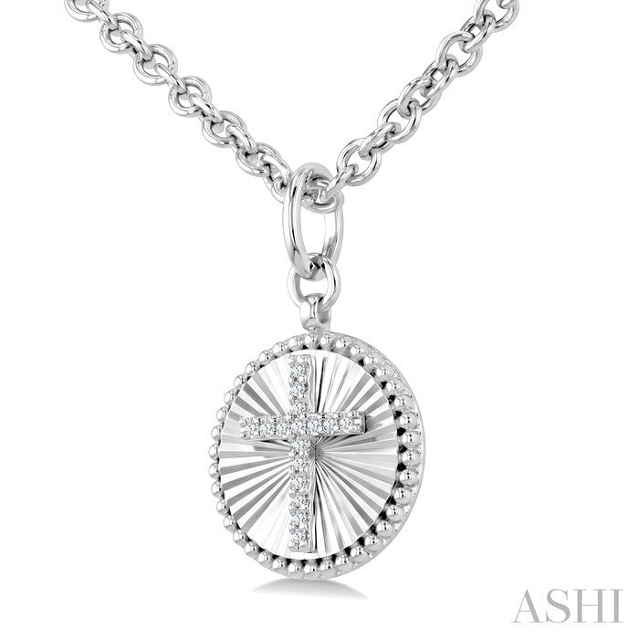 1/10 Ctw Latin Cross Round Cut Diamond Pirouette Round Fluted Medallion Fashion Pendant With Chain in Sterling Silver