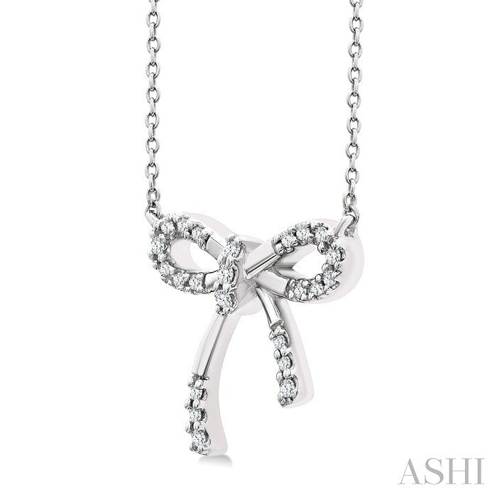 1/10 Ctw Bow Round Cut Diamond Fashion Pendant With Chain in Sterling Silver