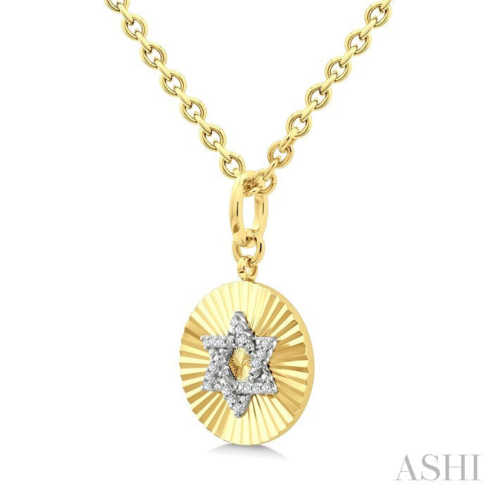 1/10 Ctw Star Of David Round Cut Diamond Pirouette Fluted Circle Medallion Pendant With Chain in Yellow Gold Vermeil