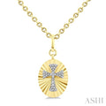 1/10 Ctw Templar Cross Round Cut Diamond Pirouette Fluted Oval Medallion Pendant With Chain in Yellow Gold Vermeil